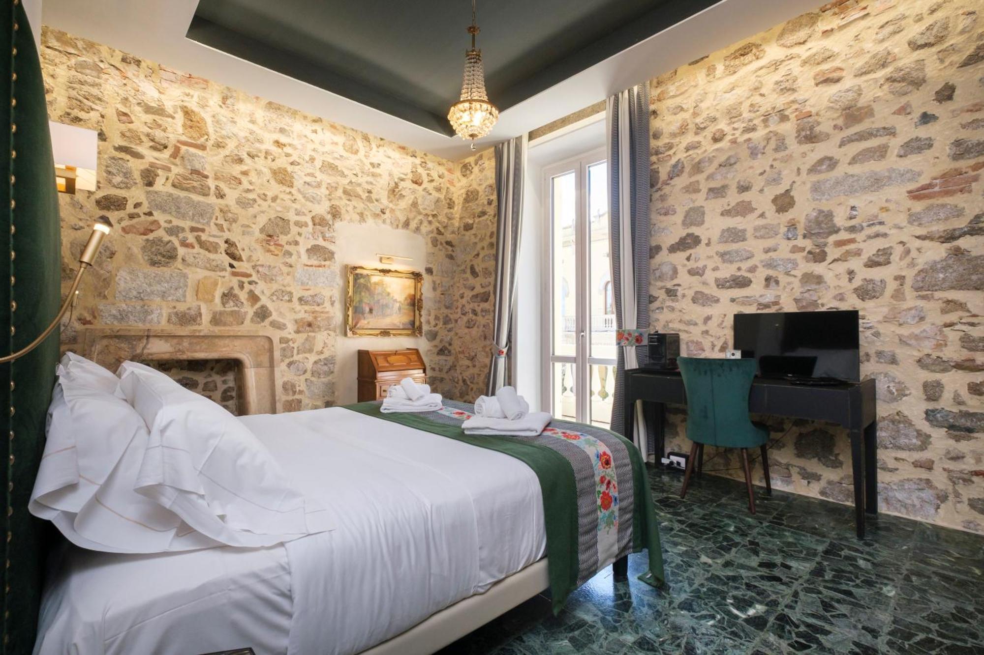 Kemani Villa Sara Olbia Oda fotoğraf